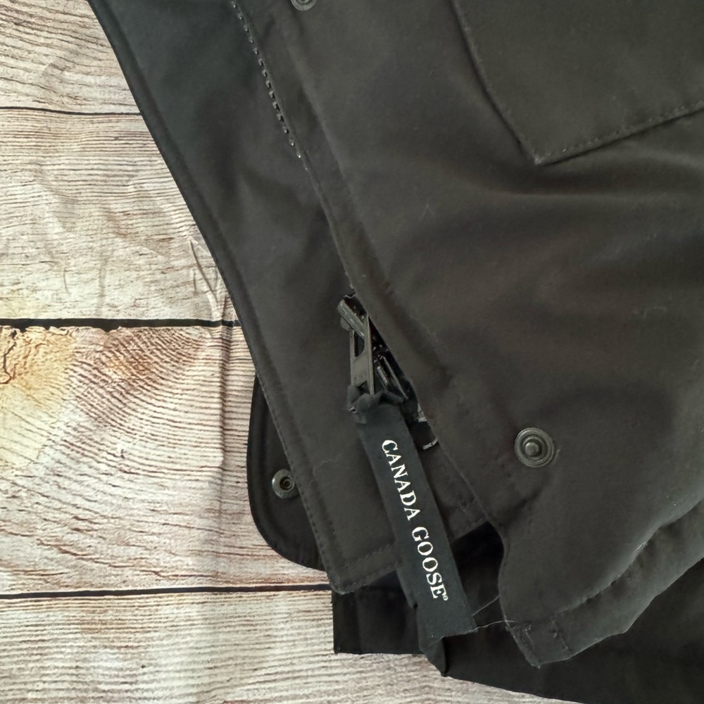 Canada Goose Black Ski Jacket with Fur-Trimmed Hood - Picture 13 of 16